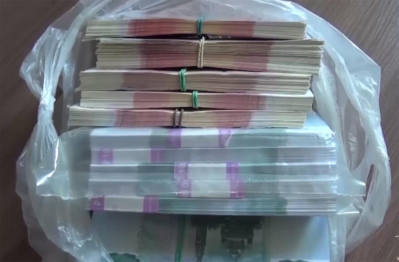 Сотрудница банка похититила у клиентов 10 миллионов рублей 