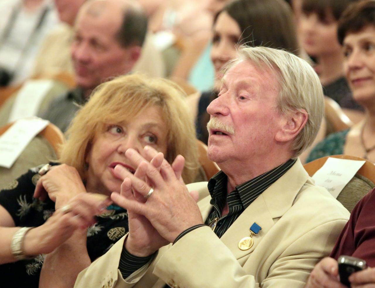 Актер Иван Краско отреагировал на возвращение Пугачевой в Россию