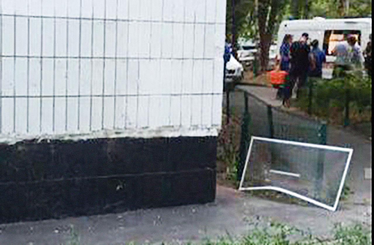 В Москве двухлетний ребенок выпал с 15-го этажа