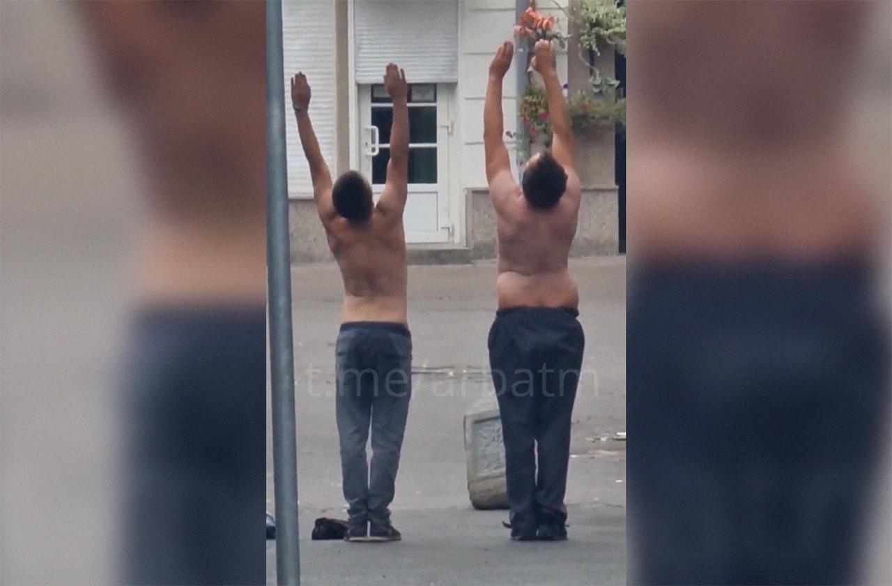 «Опохмеляющая зарядка» мужчин в центре Москвы попала на видео