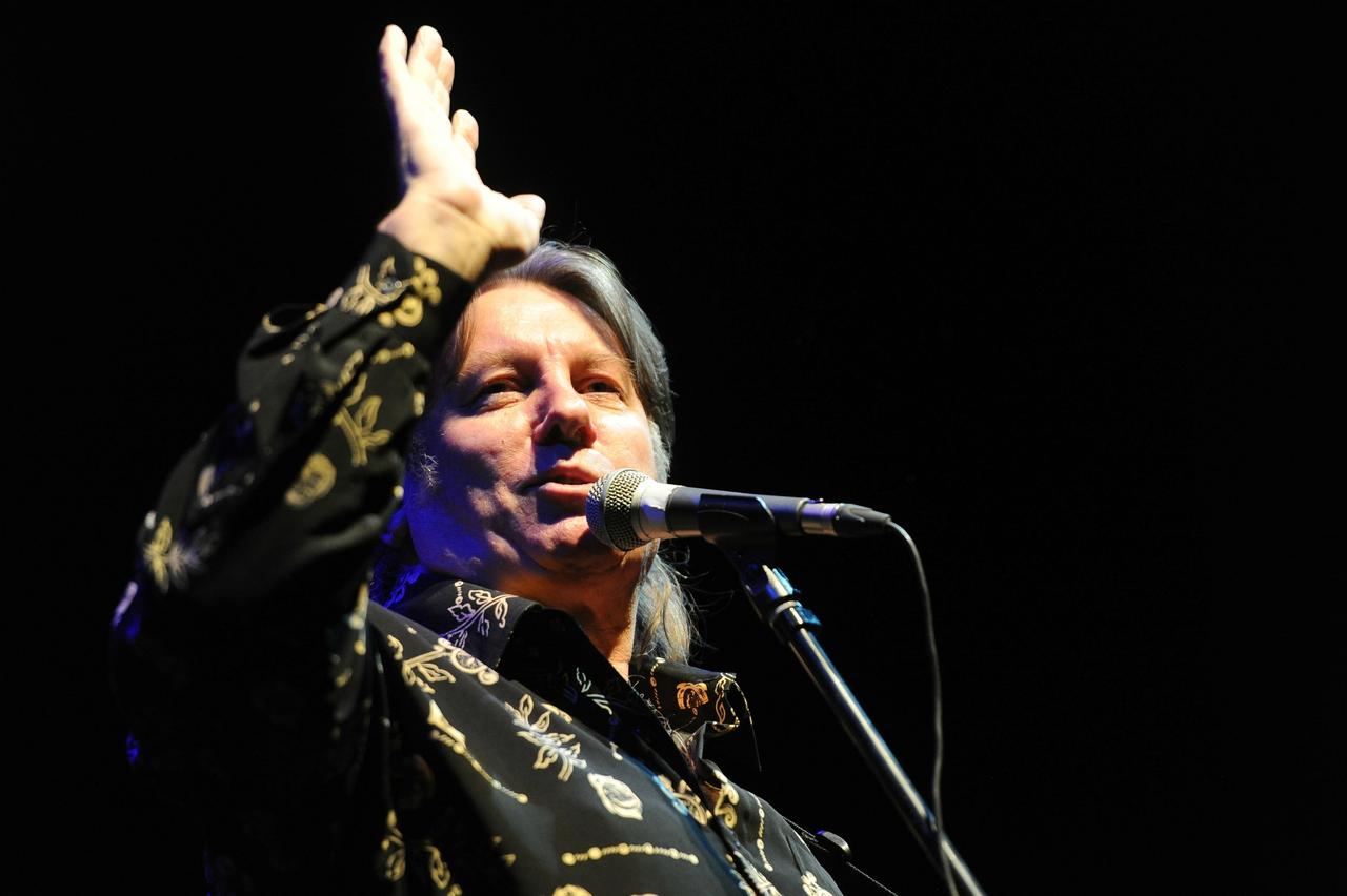 Юрий Лоза заявил о чрезмерном внимании к Пугачевой