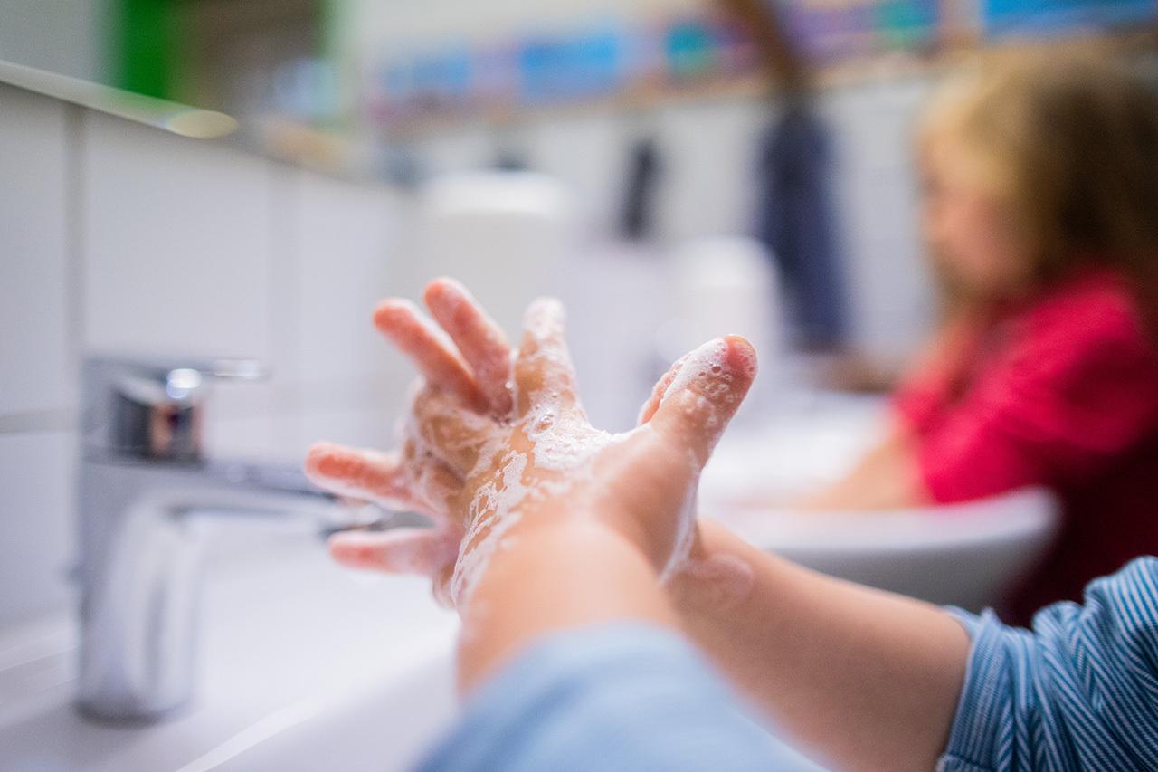 Роспотребнадзор дал советы по профилактике заболеваний школьников