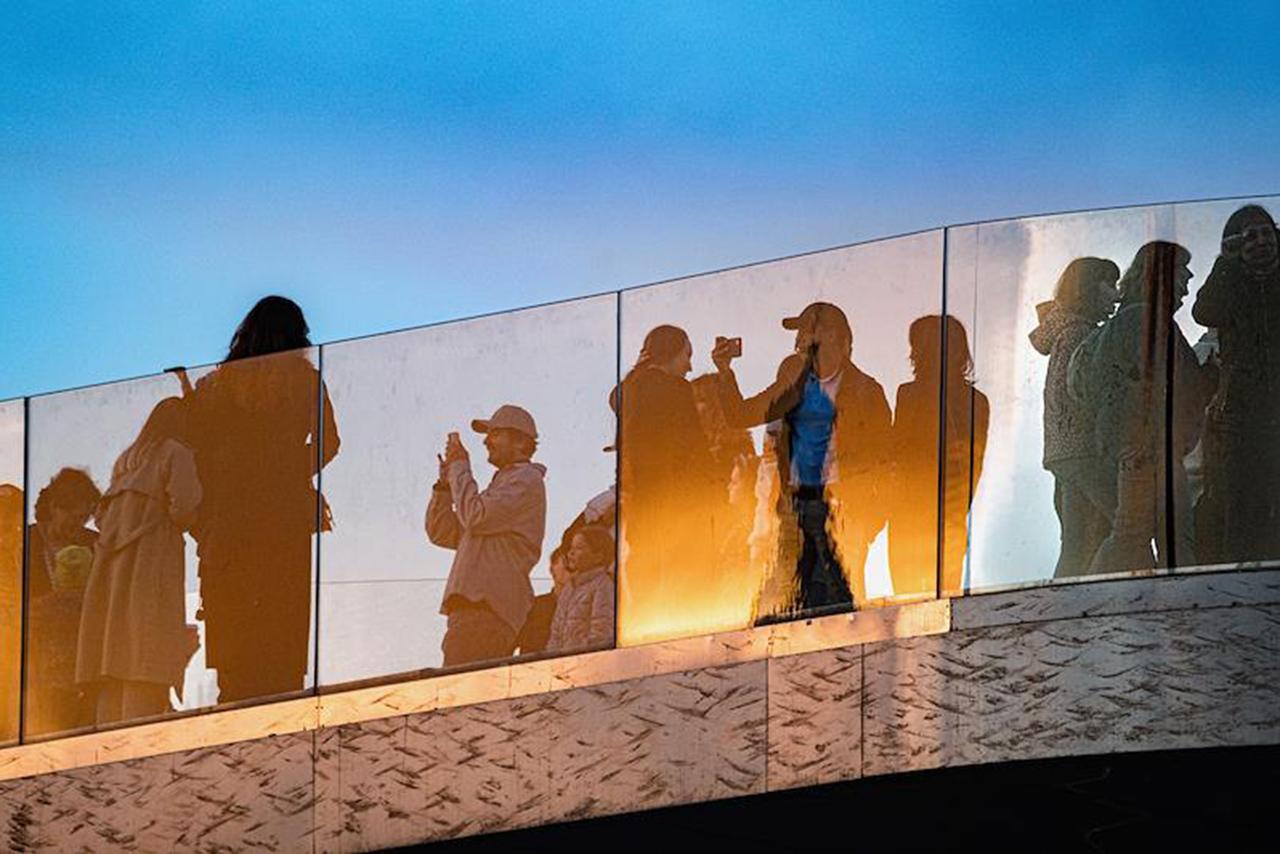 Москвичам спрогнозировали солнечную и прохладную погоду