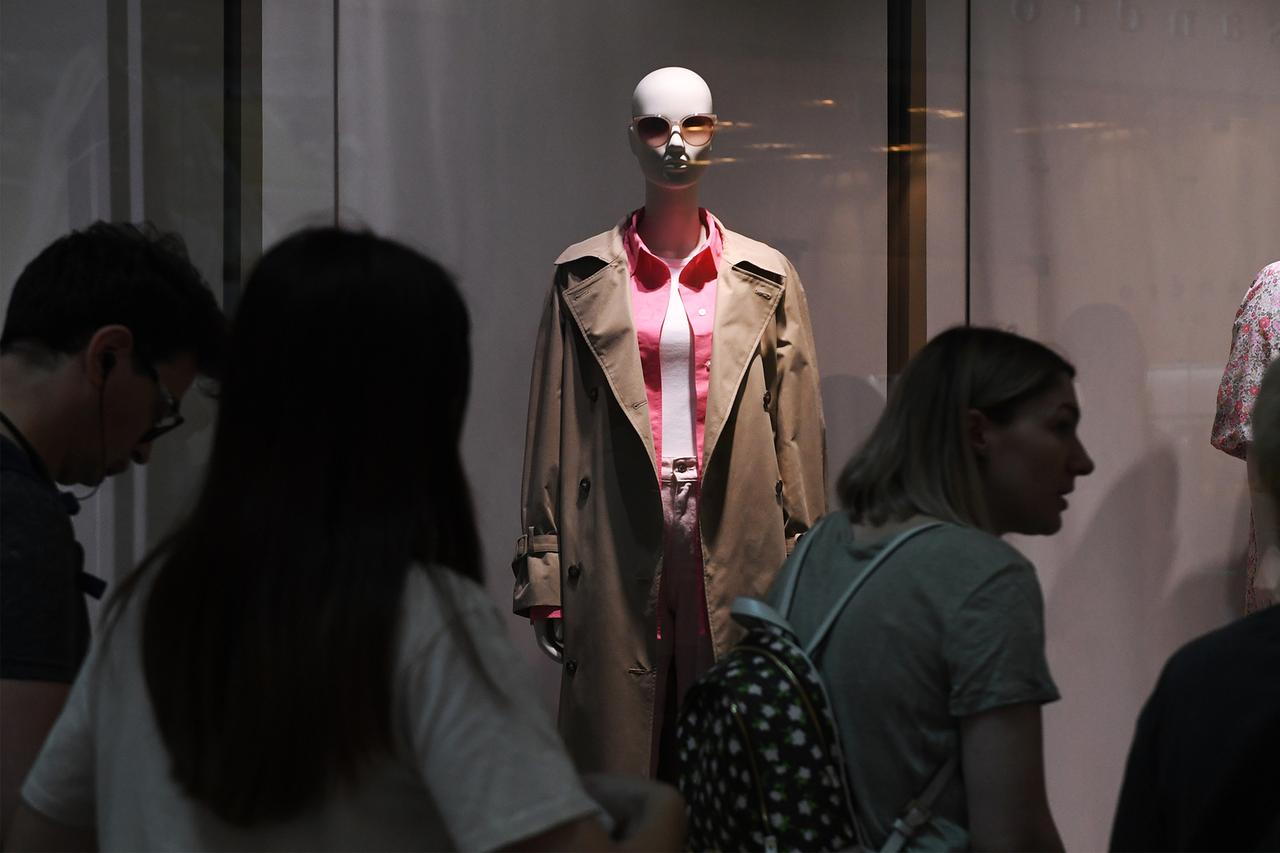 Стала известна дата закрытия H&M в России