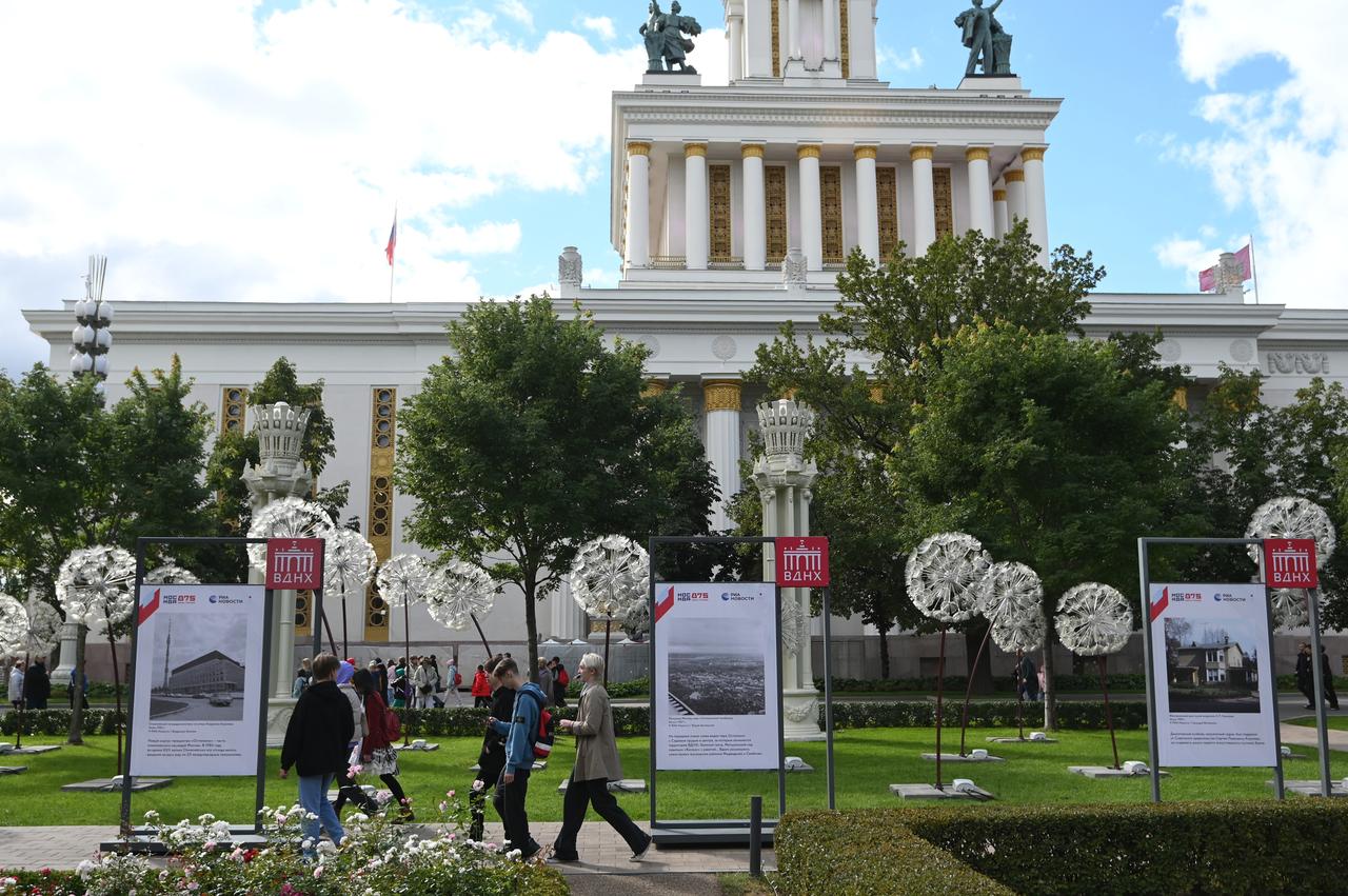 Москвичам пообещали теплую и сухую погоду