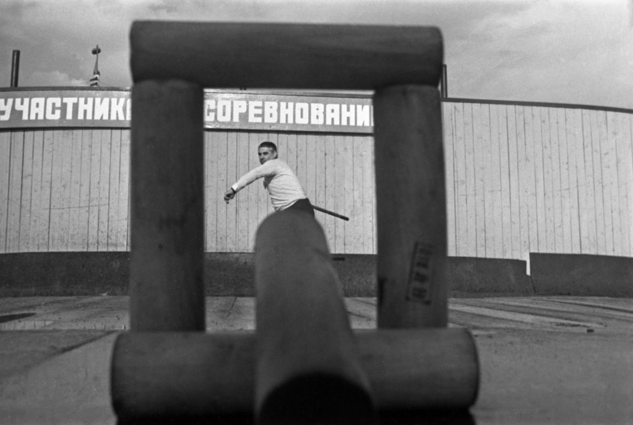 Москвичи вспомнили одну из любимых уличных игр в СССР