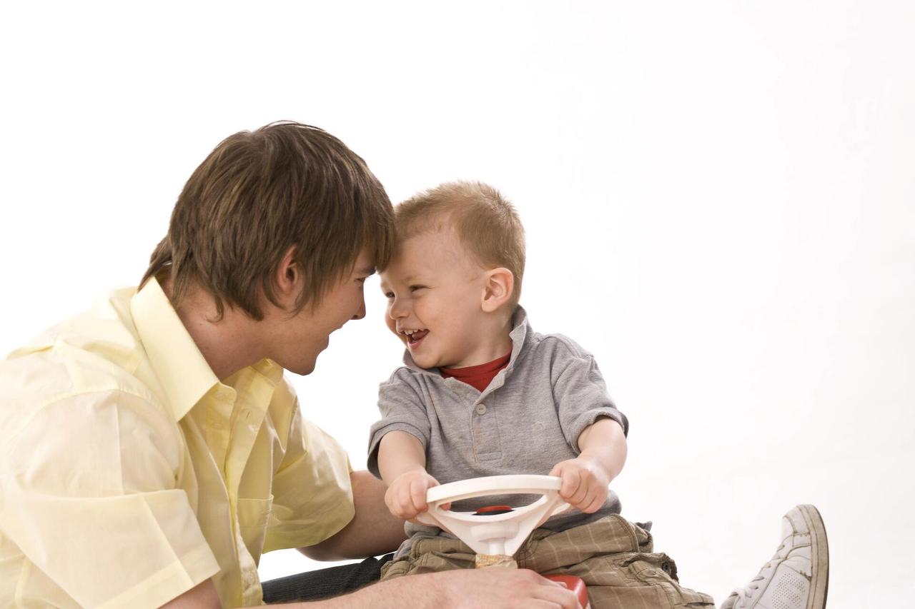 Московский священник призвал мужчин к планированию игр с детьми