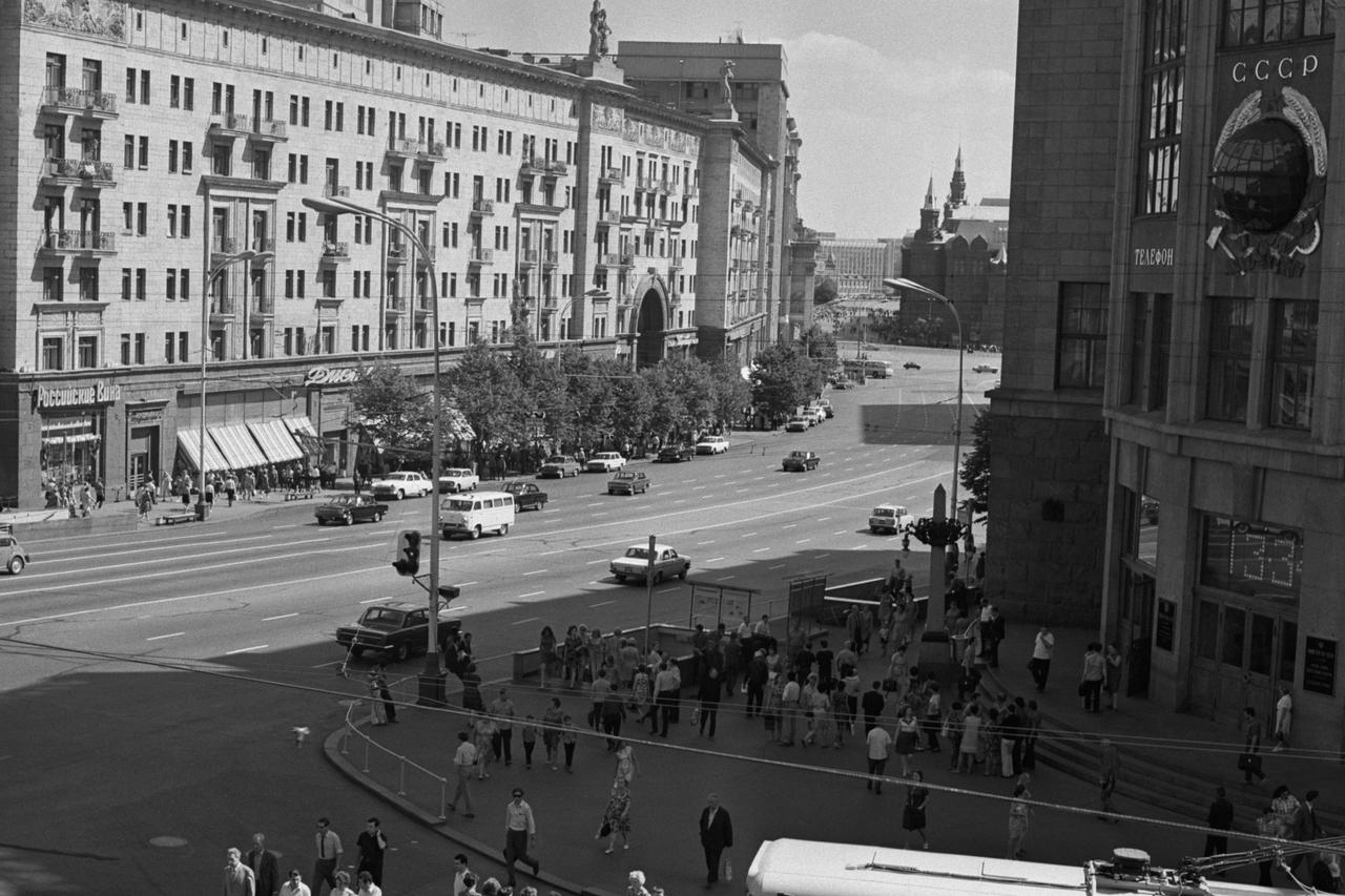 Москвичи вспомнили популярный в СССР винный магазин