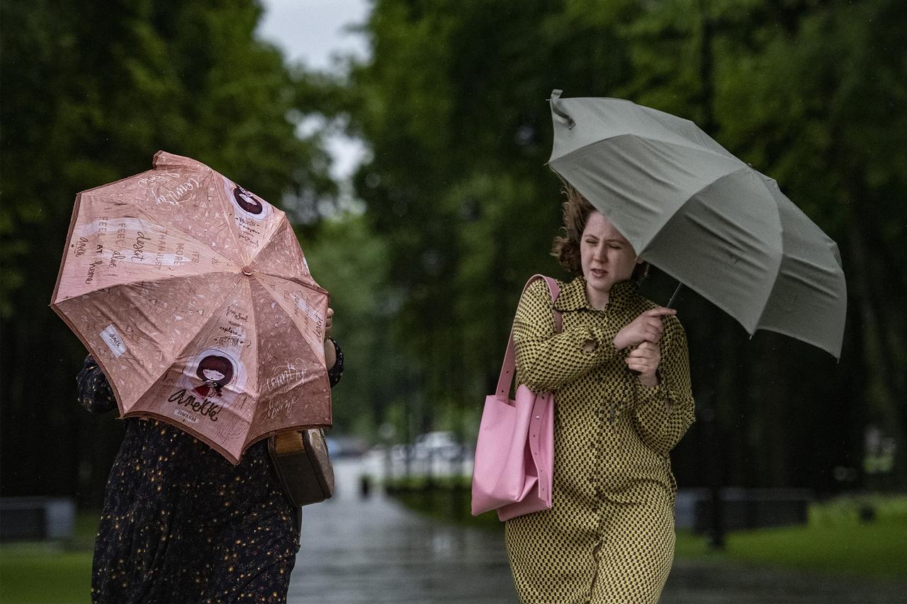 «Желтый» уровень погодной опасности объявили в Москве