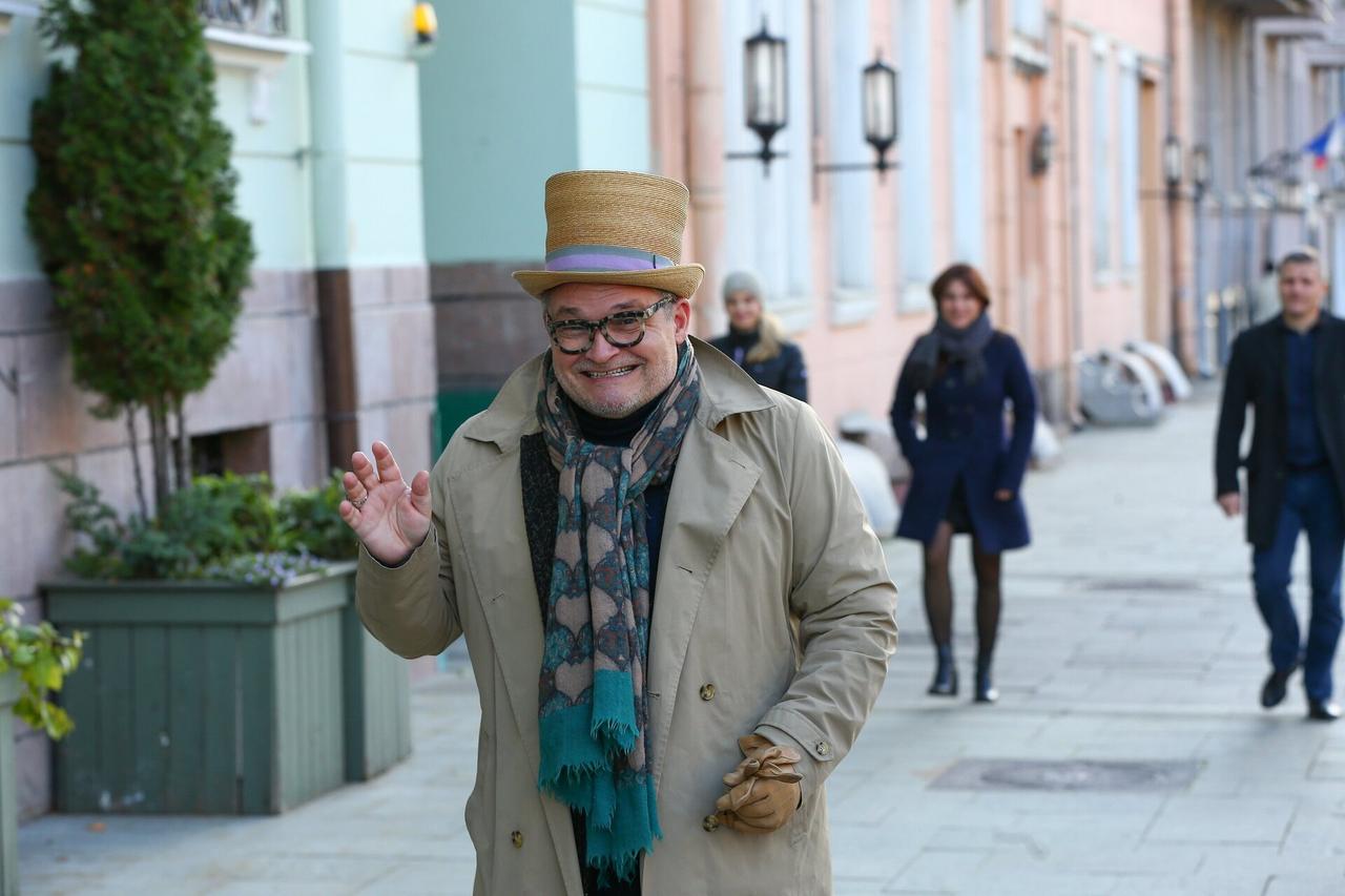 Ведущий «Модного приговора» назвал опошляющие образ вещи