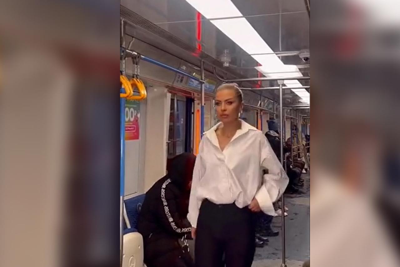Виктория Боня спустилась в московское метро