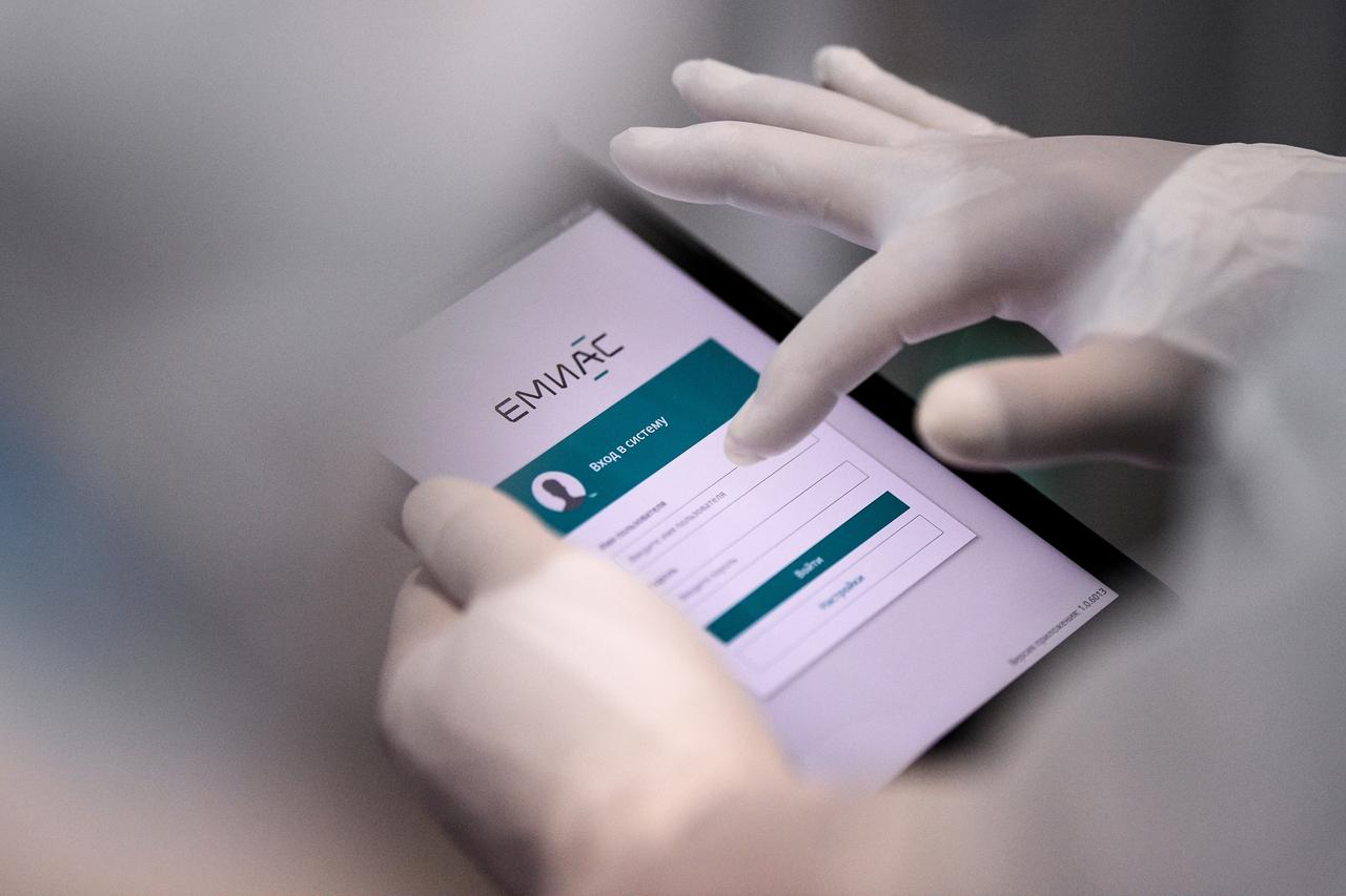 Москвичам назвали доступные в электронной медкарте документы