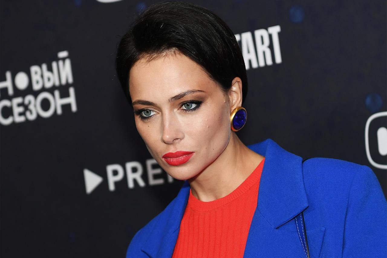 Настасья Самбурская