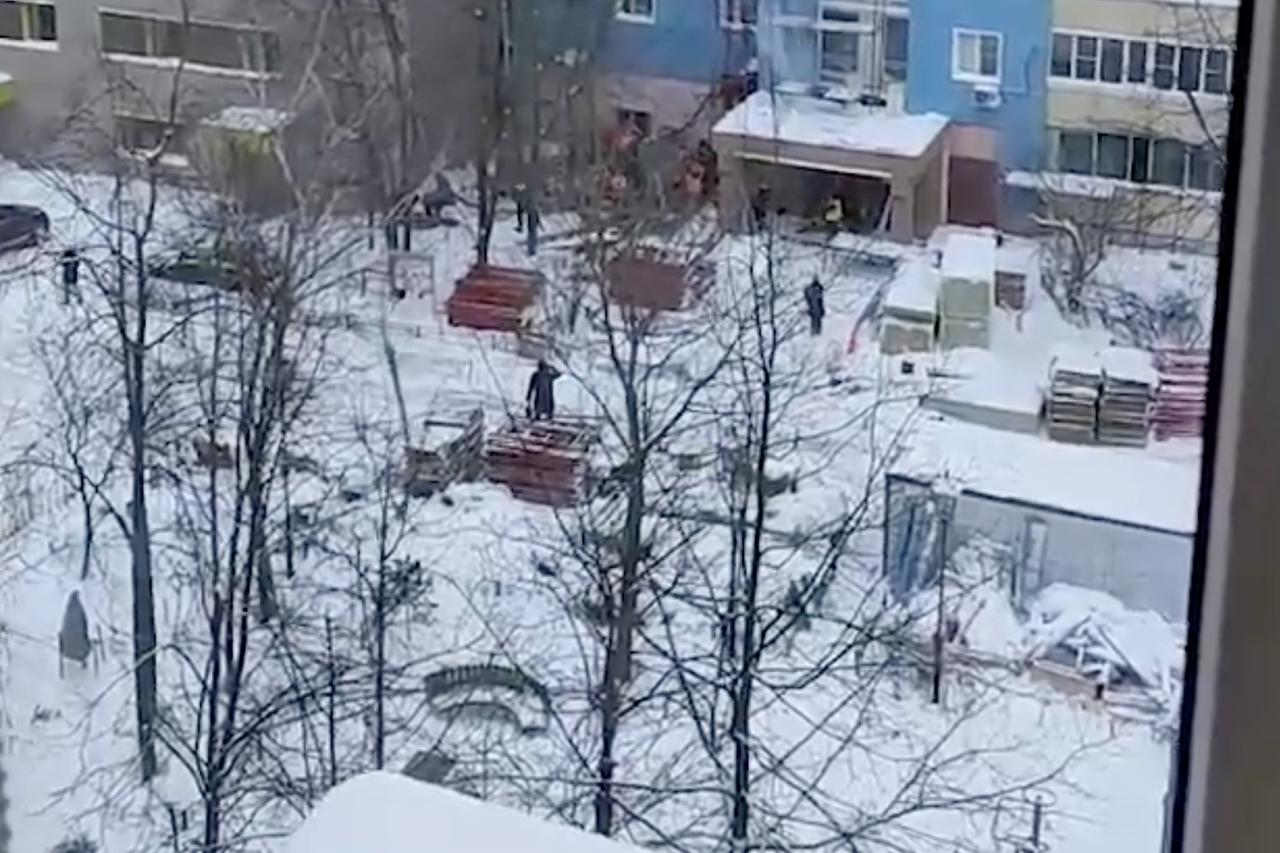 Более десяти человек пострадали при обрушении строительных лесов в Подмосковье