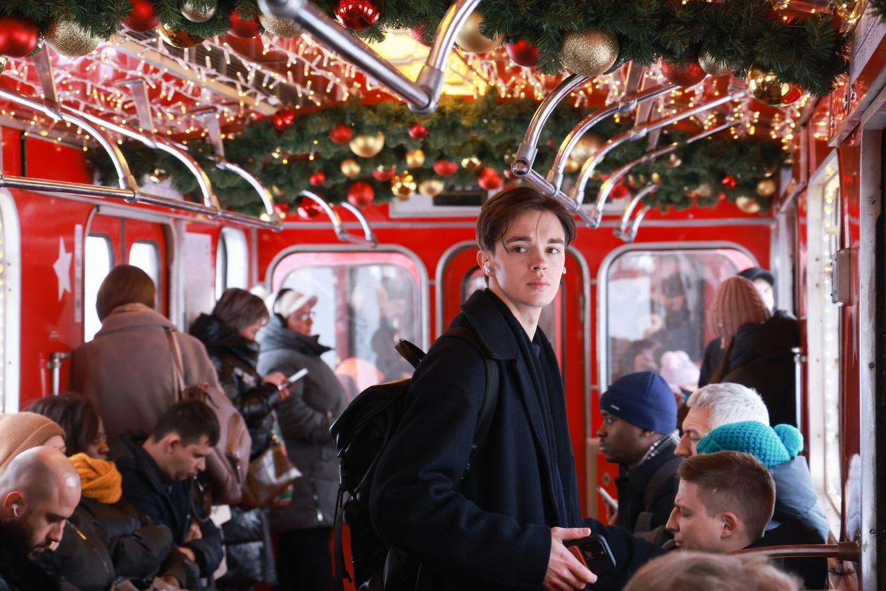 Опубликовано расписание новогоднего поезда в московском метро