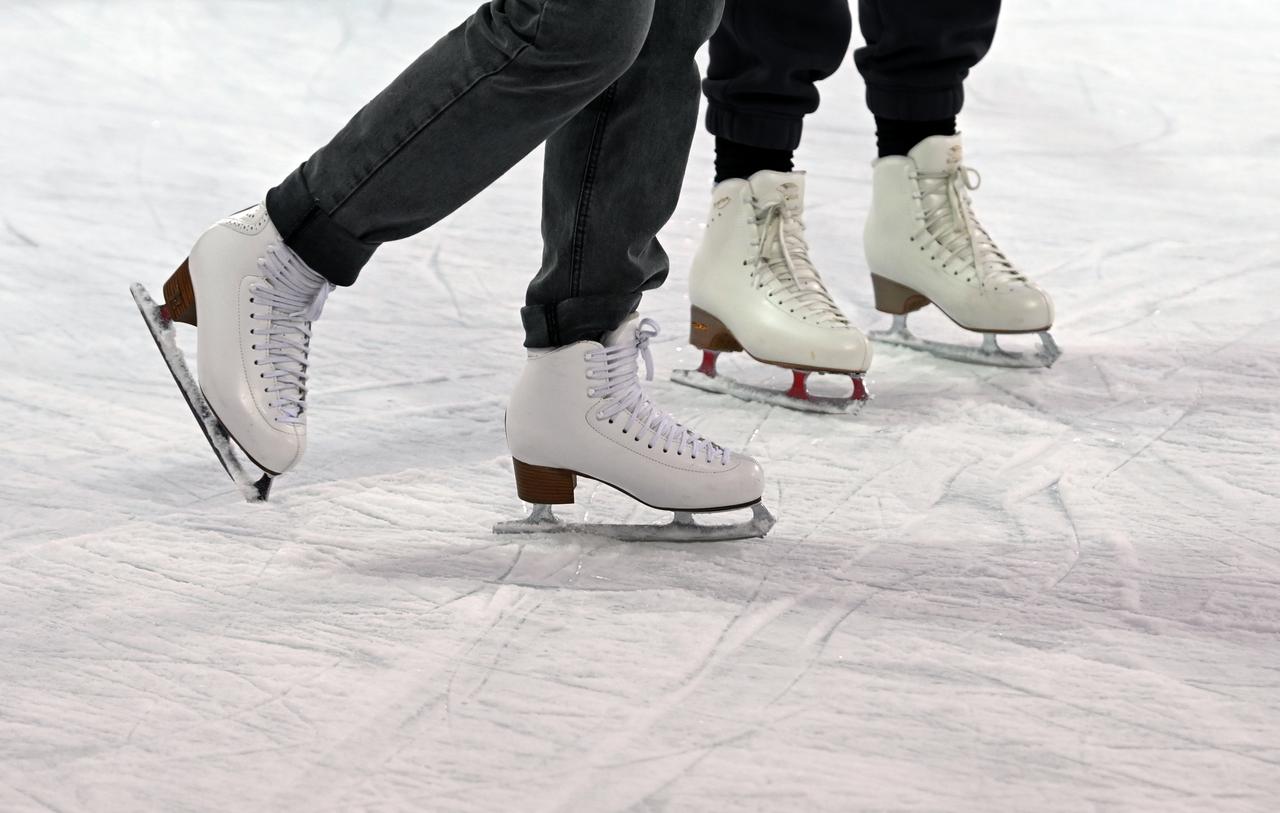 Стало известно о продолжительности работы бесплатных катков в Москве