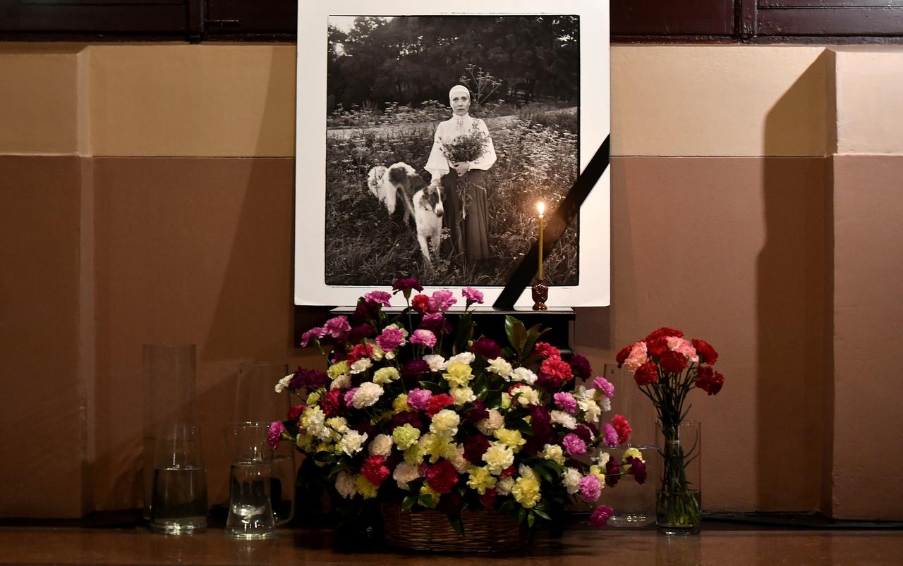 Муж Инны Чуриковой впервые высказался о смерти супруги