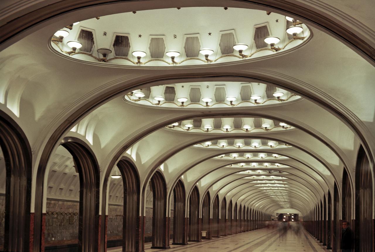 Раскрыта история внутреннего оформления станции «Маяковская»