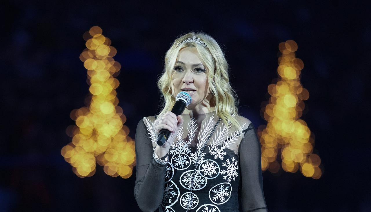 Яна Рудковская ответила на слухи о многочисленных пластических операциях