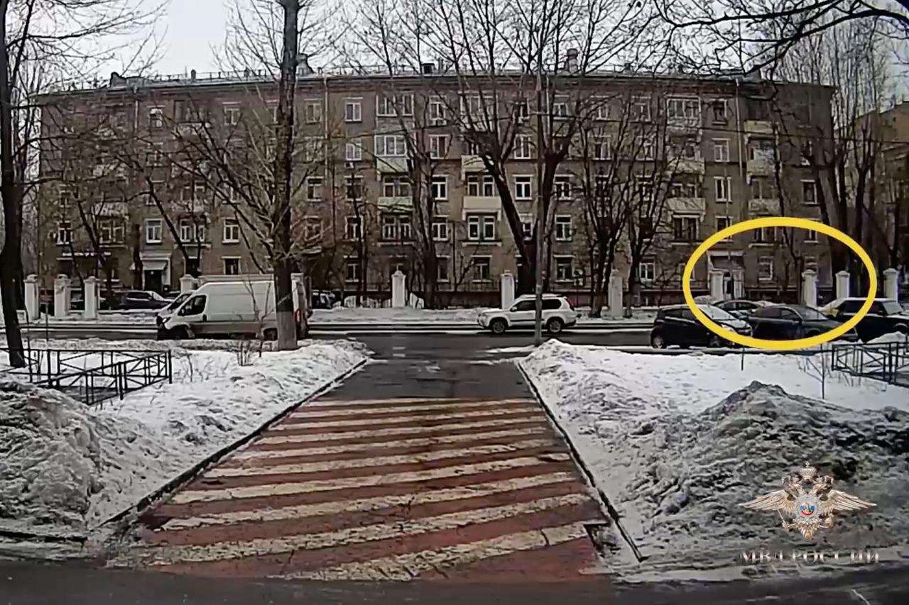 Мошенники обманули москвича на миллионы рублей в фиктивном пункте обмена валюты