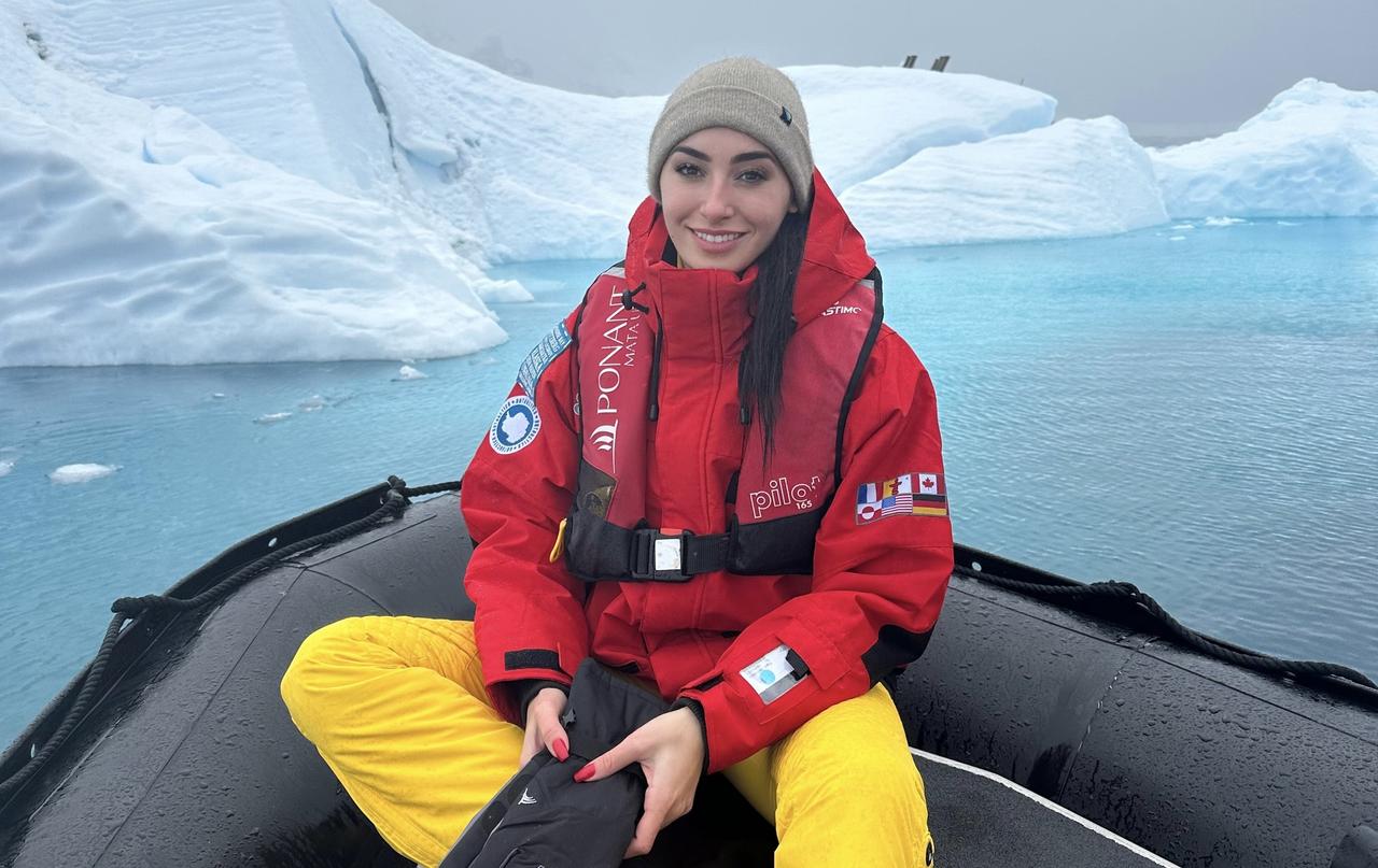 Известная московская телеведущая попала в «плен» к пингвинам в Антарктиде