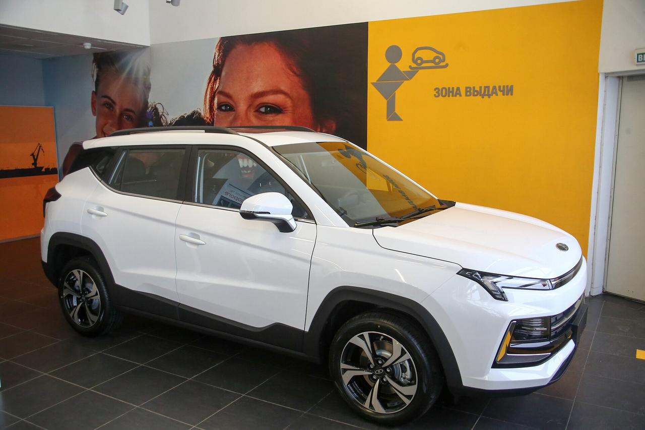 Названо количество автомобилей «Москвич 3» для системы такси и каршеринга