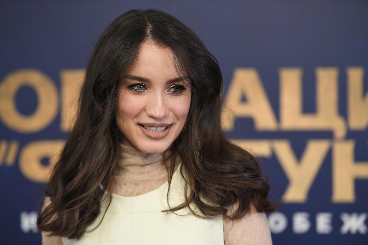 Виктория Дайнеко объяснила отказ от работы визажистов перед концертами