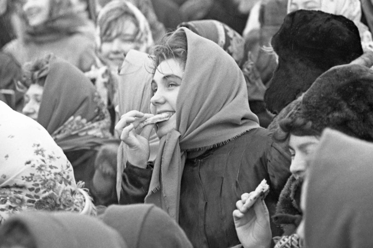 «Можно считать, что это русский народный фастфуд». Как испечь настоящие русские блины и не растолстеть от них