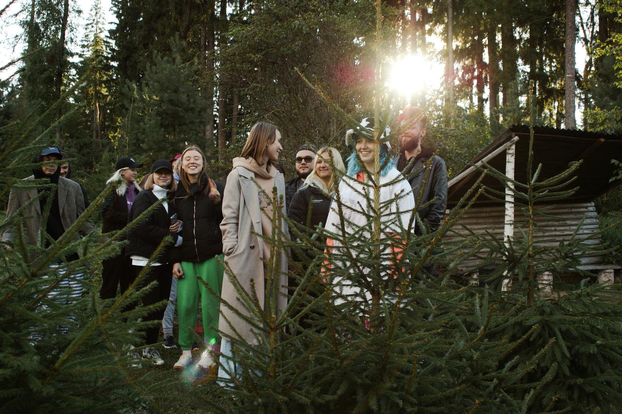 Москвичам пообещали «королевскую ночь» в лагере для взрослых