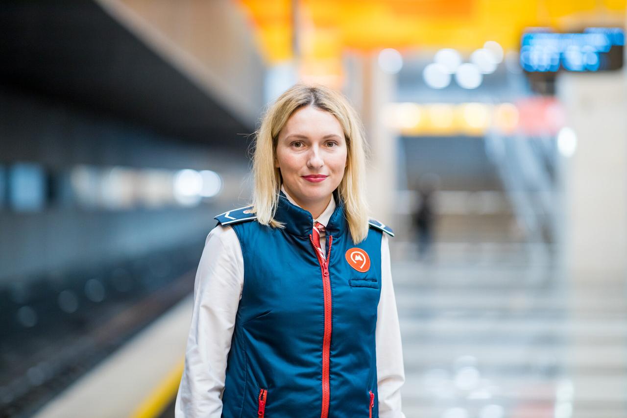 Столичная машинистка раскрыла подробности отношений с коллегами-мужчинами