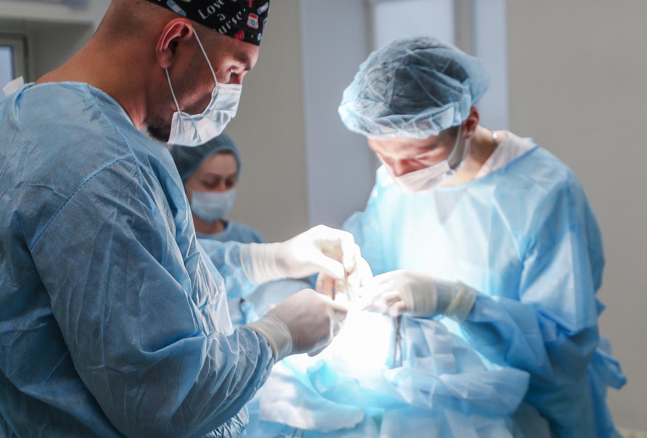 Подмосковные врачи спасли 82-летнюю женщину с огромным тромбом