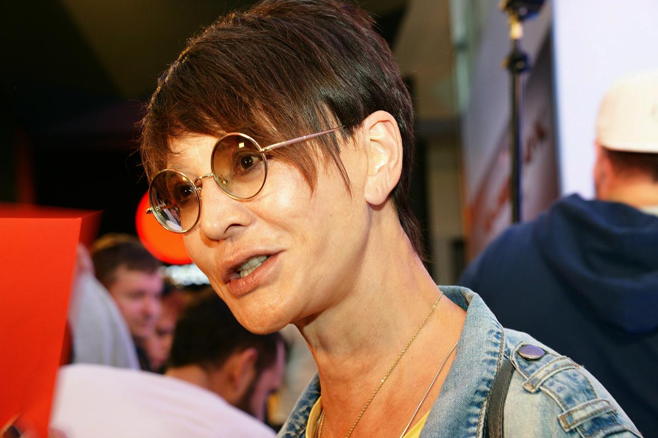 20-летняя москвичка подала в суд на Ирину Хакамаду из-за установления отцовства