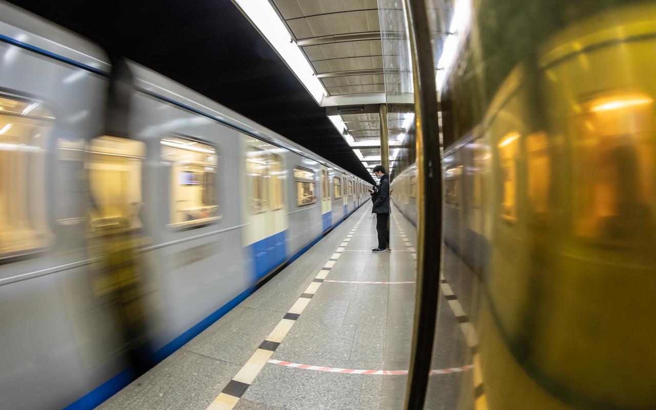 Москвич распылил перцовый баллончик в столичном метро и попал на видео