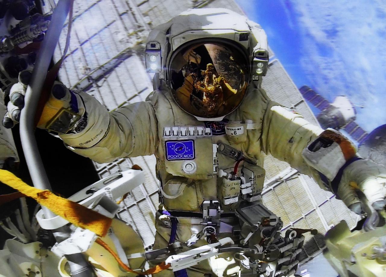 Раскрыт размер пенсий и зарплат российских космонавтов