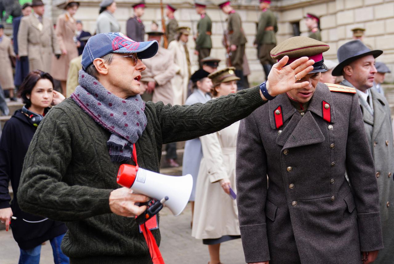 Режиссер Николай Лебедев во время съемок исторического фильма «Нюрнберг» в Калининграде. Фильм расскажет о громком судебном процессе над фашистскими преступниками 1945 года.