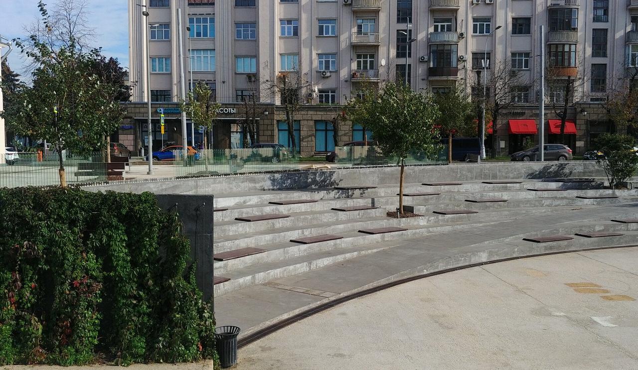 Раскрыты подробности о судьбе Ямы в центре Москвы