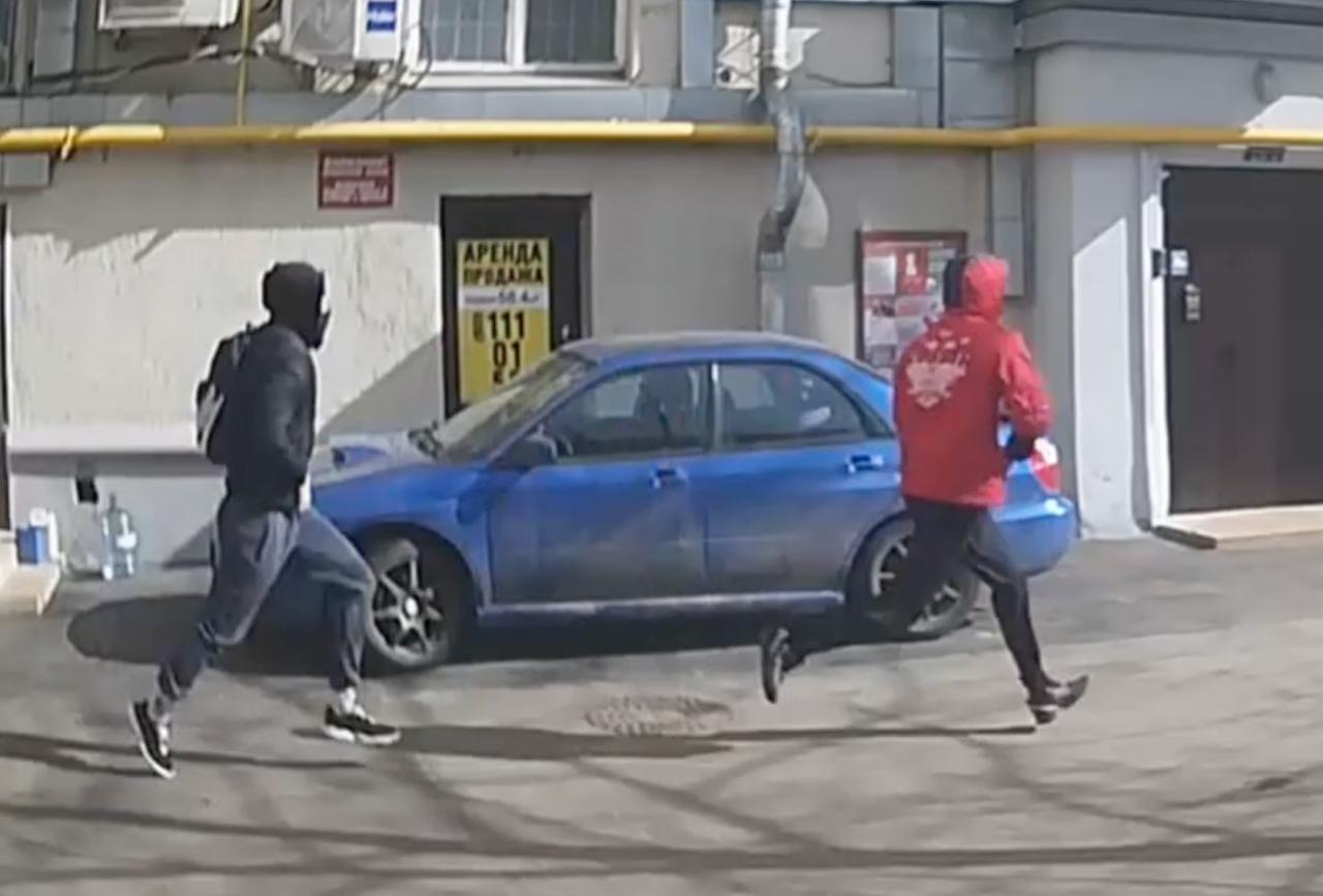 Москвичи заказали дорогостоящие смартфоны и ограбили приехавшего курьера