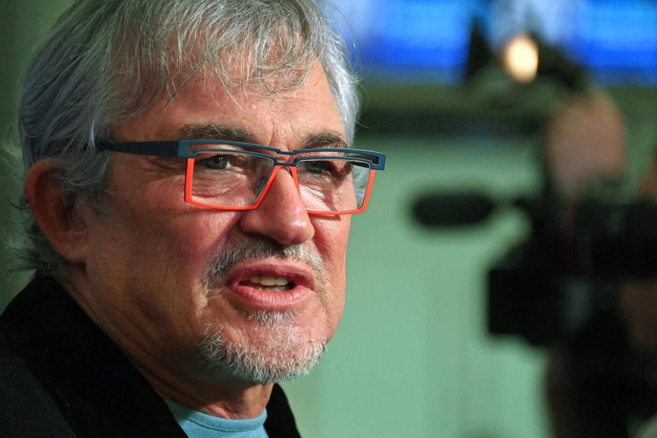 Дмитрий Дибров отреагировал на слухи о своем тяжелом состоянии после ДТП