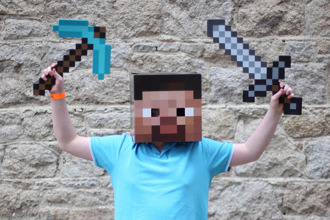 «Стива из Майнкрафта» заметили во время прогулки по Москве