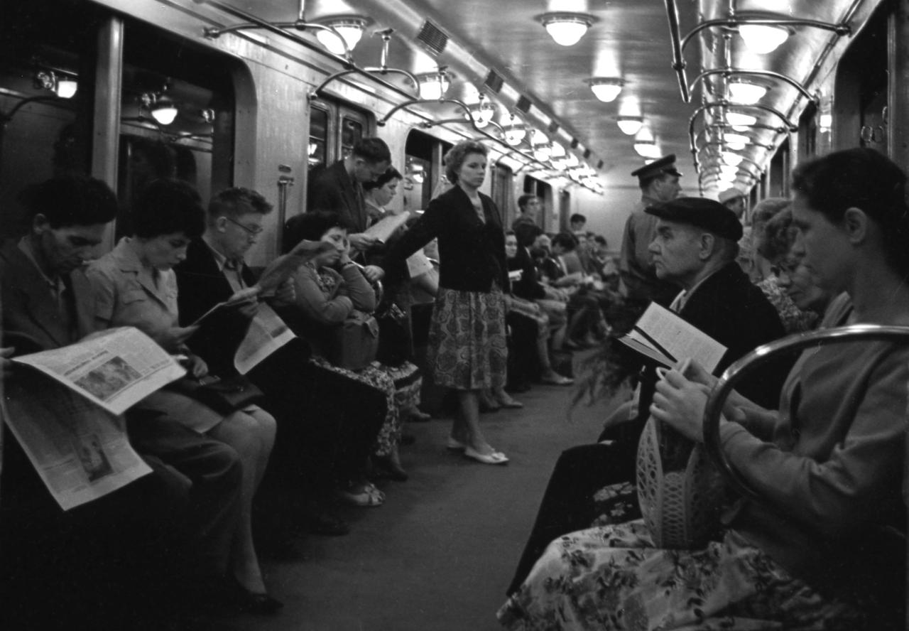 Названа стоимость поездки в столичном метро в СССР