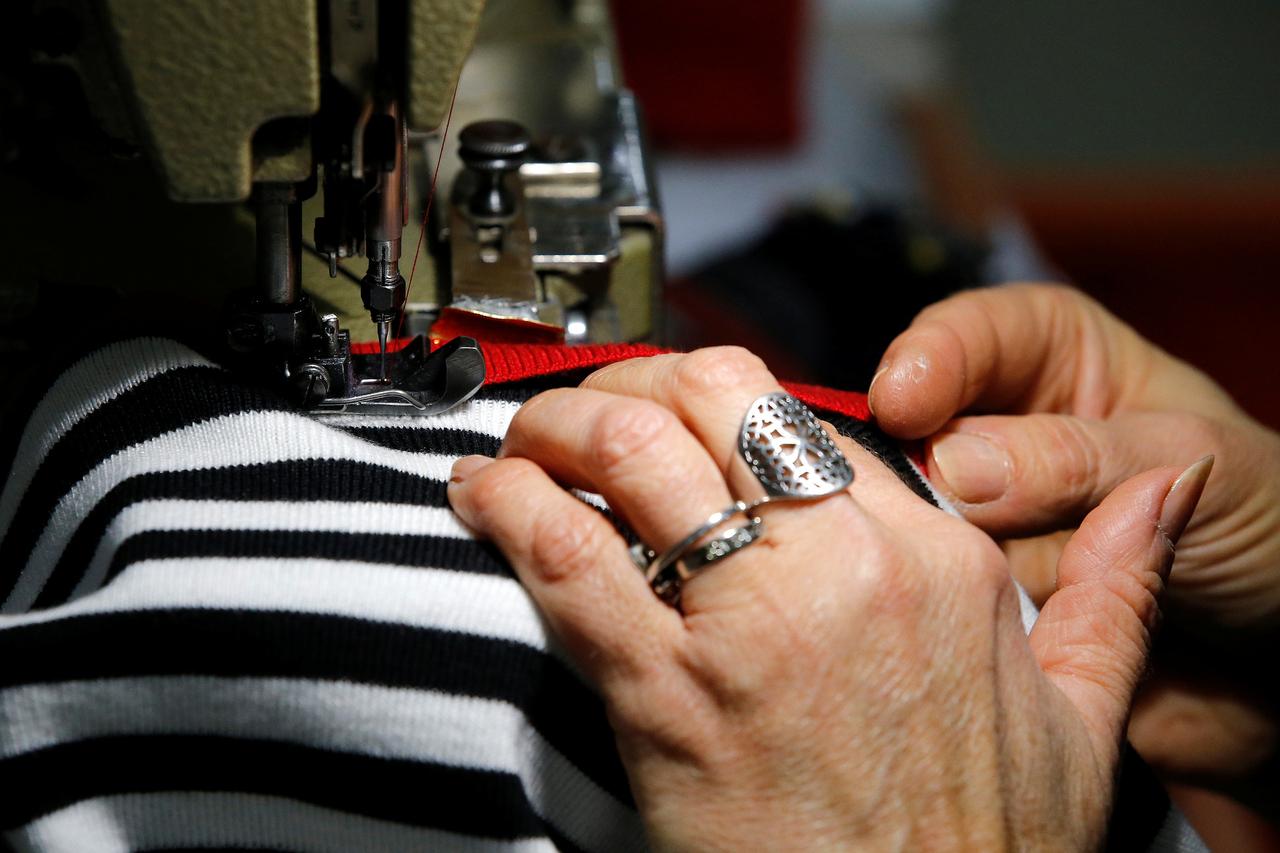 Названы необычные запросы москвичей к создателям одежды