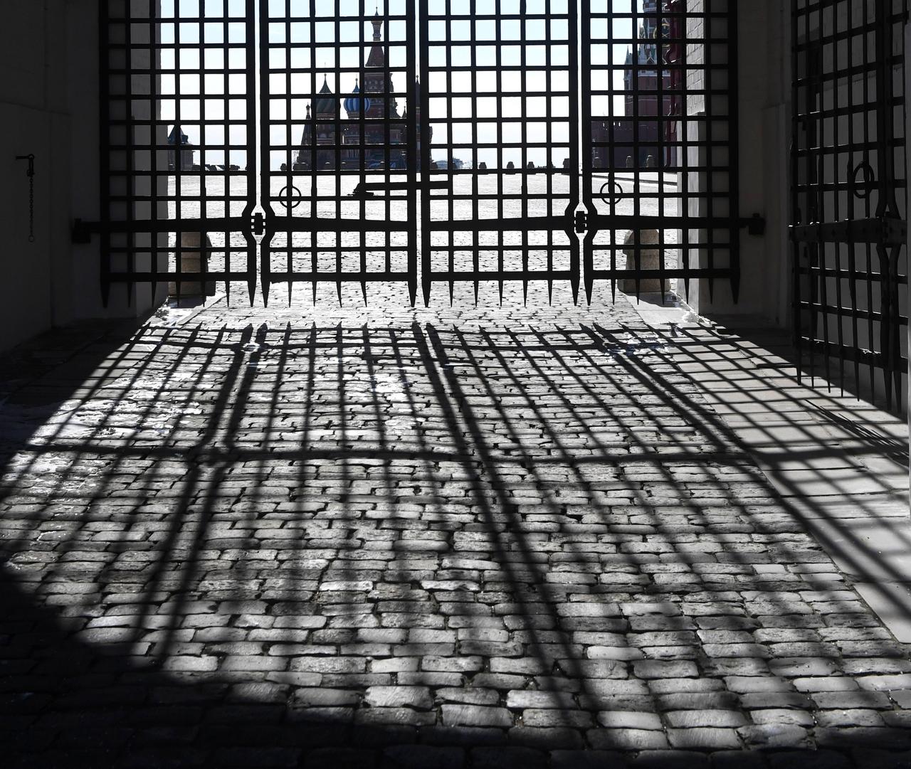 Красную площадь закрыли для посетителей