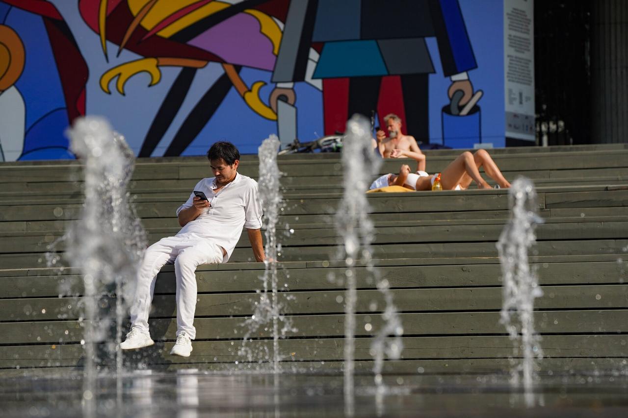 Москвичам назвали сроки наступления жары в Москве