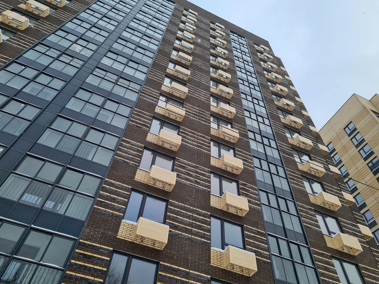 Определен необходимый срок работы для покупки квартиры в Москве