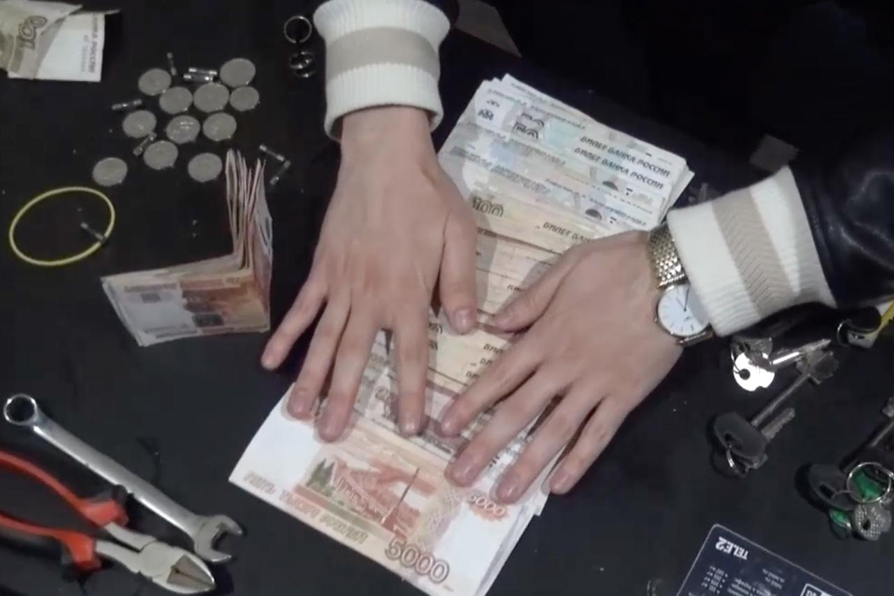 Житель Подмосковья открыл подпольное казино возле вокзала под видом кафе