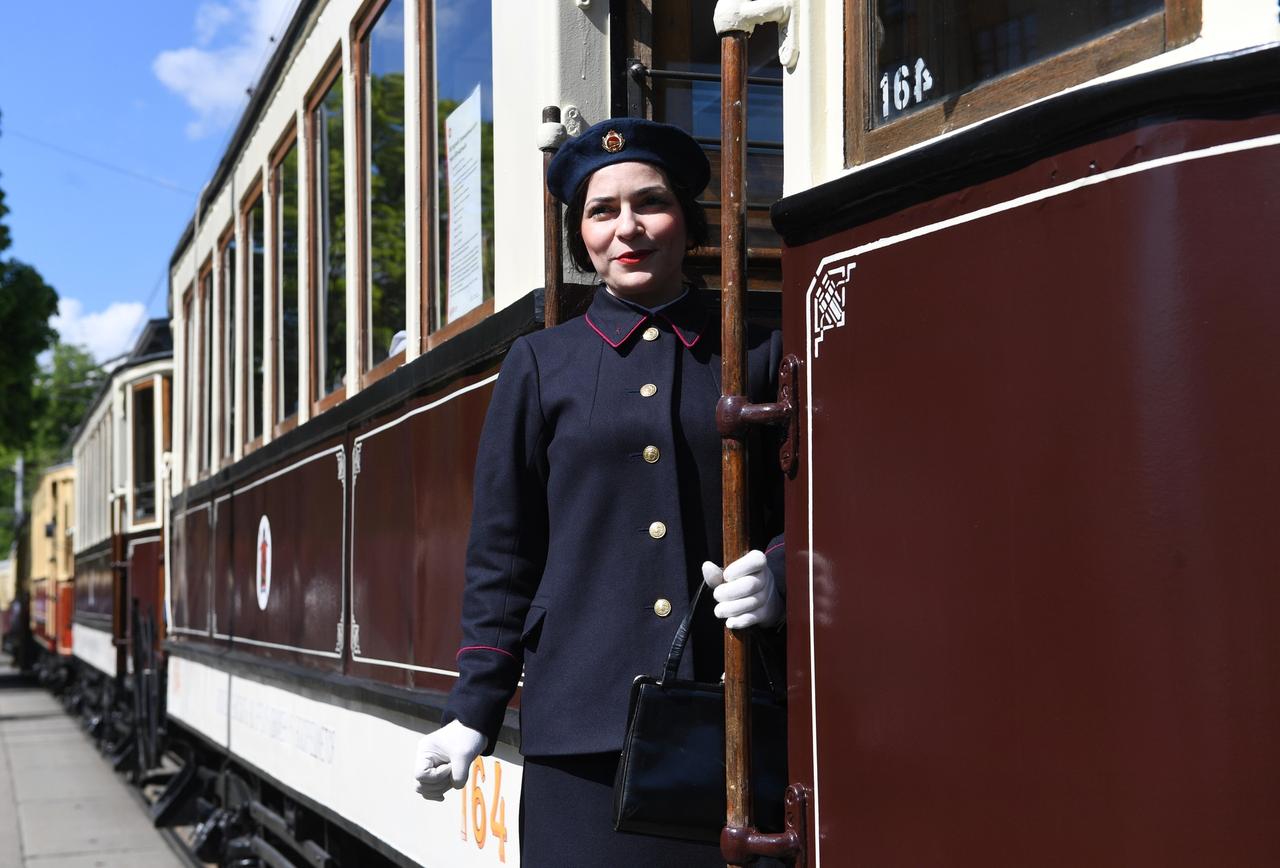 Москвичей пригласили на парад ретротранспорта