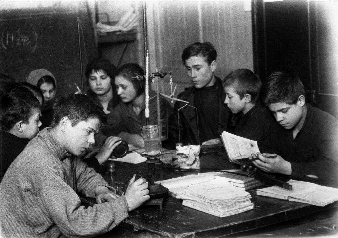 Историк рассказал о выдаче волчьего билета выпускникам в начале ХХ века