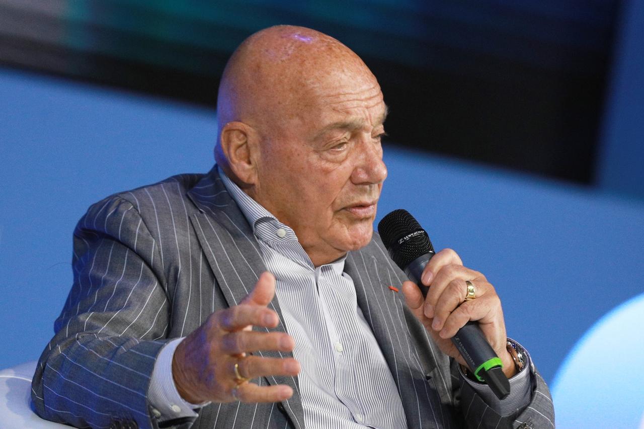 Раскрыто местонахождение Владимира Познера