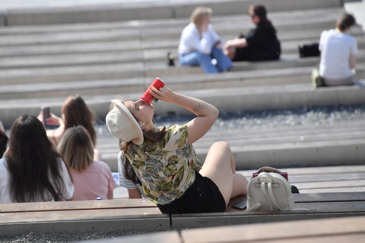 Роспотребнадзор предупредил об опасности энергетиков