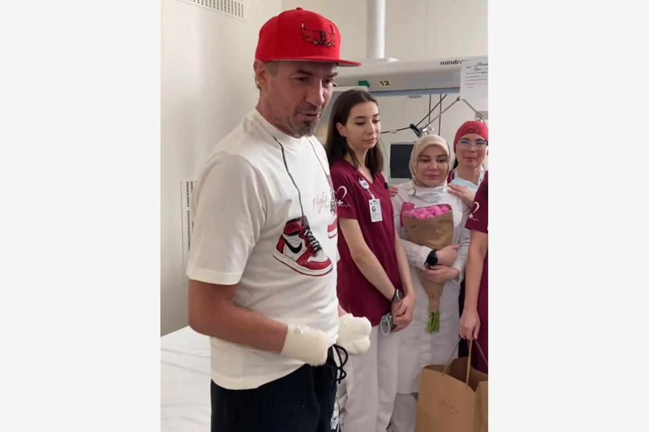 Роман Костомаров опубликовал видео выписки из больницы